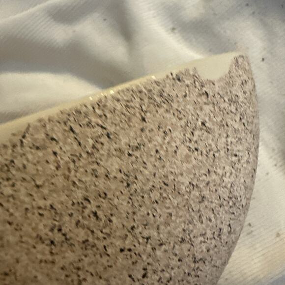 Shawnee Pottery Wing Planter Touche Salt and Pepper Pink - Picture 3 of 6